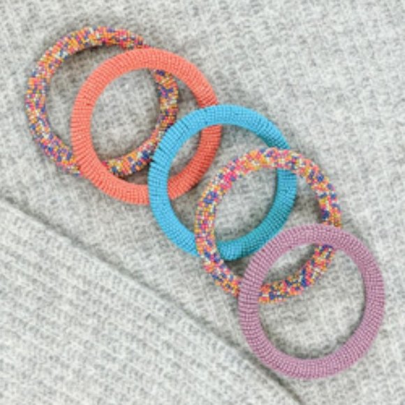 🦋LAST 1🦋 NWT Ink & Alloy Lilac Seed Bead Bangle - Picture 2 of 4